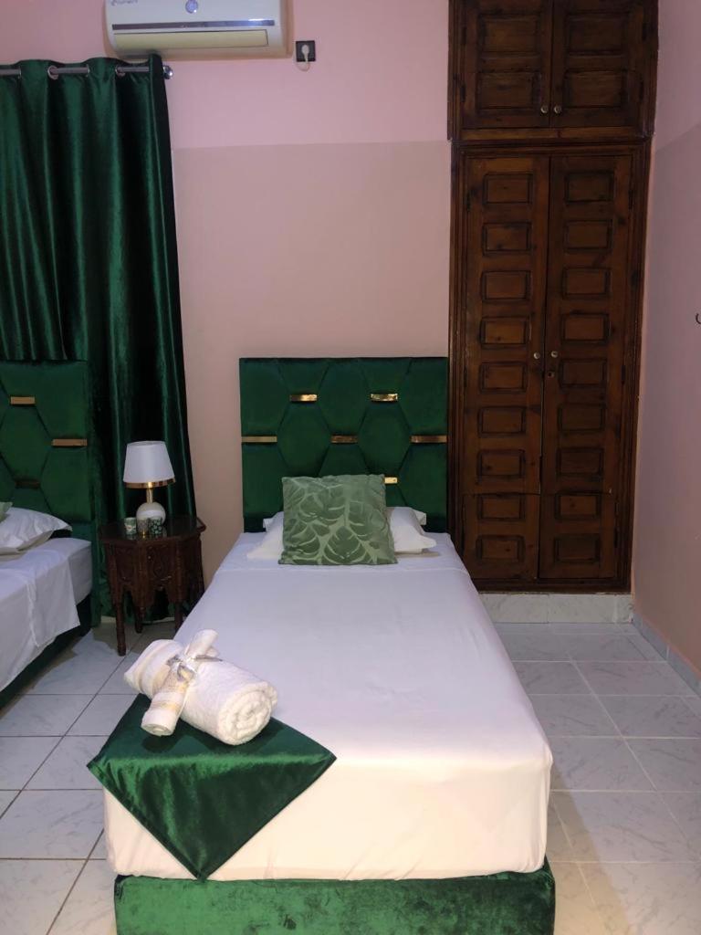 Riad Ramona Lqariya Seyaheya Marrákes Szoba fotó